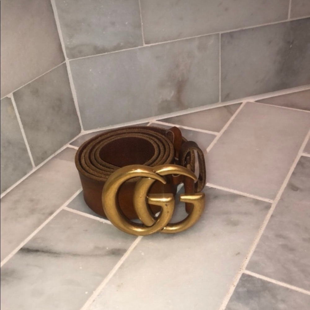 GUCCI Bellt 1 1/2 “ wide 💯 % Authentic